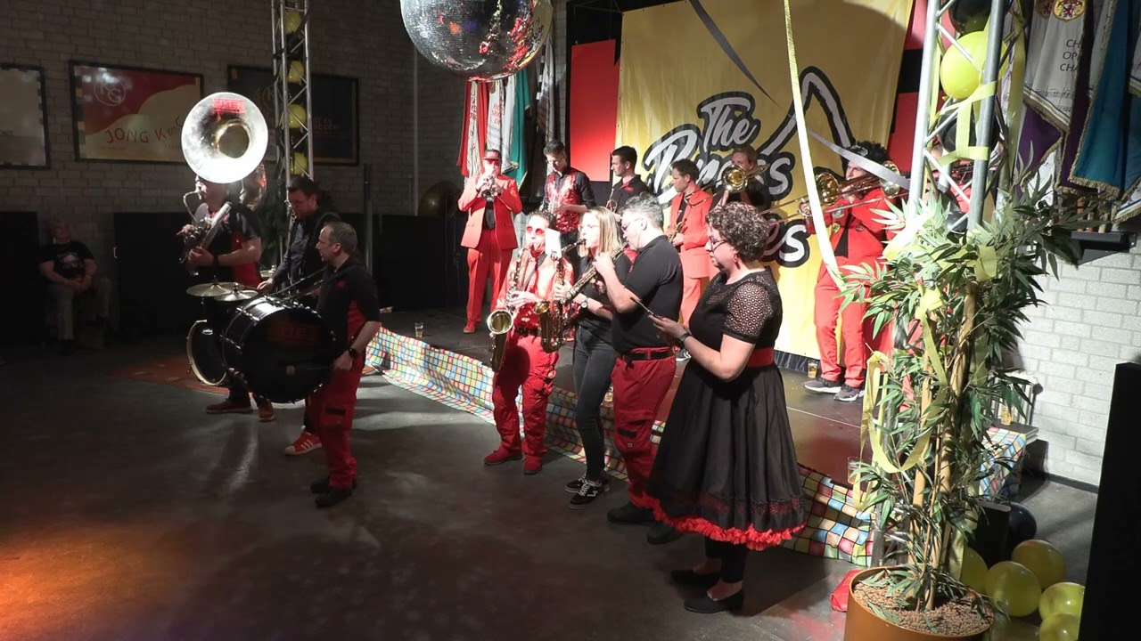 Shes Udenhout Set 1 Brassholes Night Fever zaterdag 28  maart 2025  Leiden