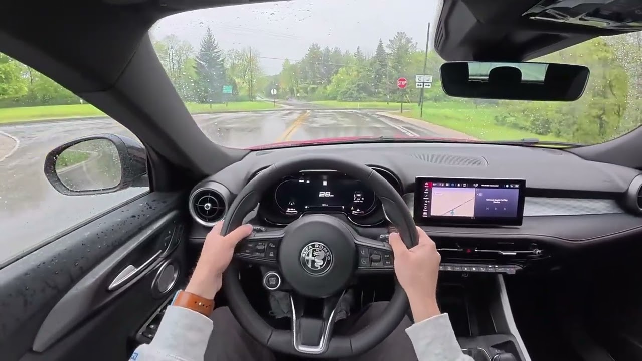 2025 Alfa Romeo Tonale Solo Driving in the Rain