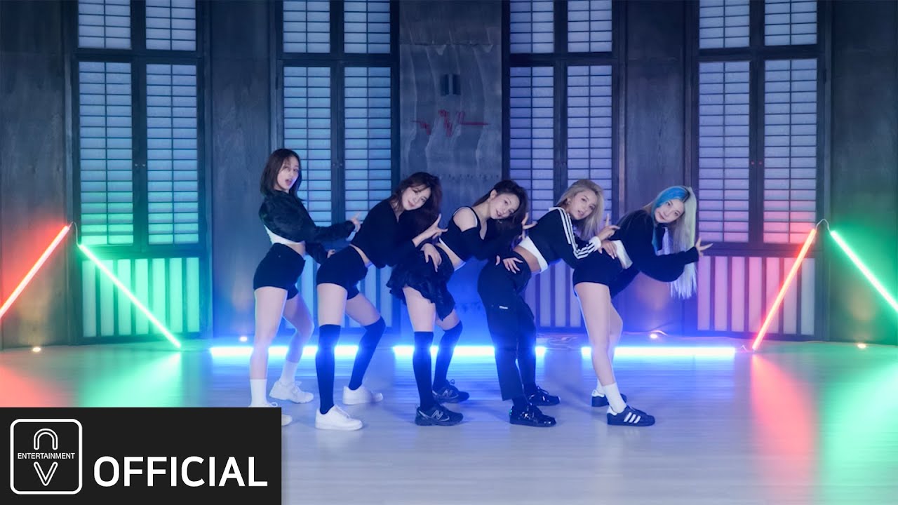 woo!ah! (우아!) - ‘Bad Girl’ Dance Practice