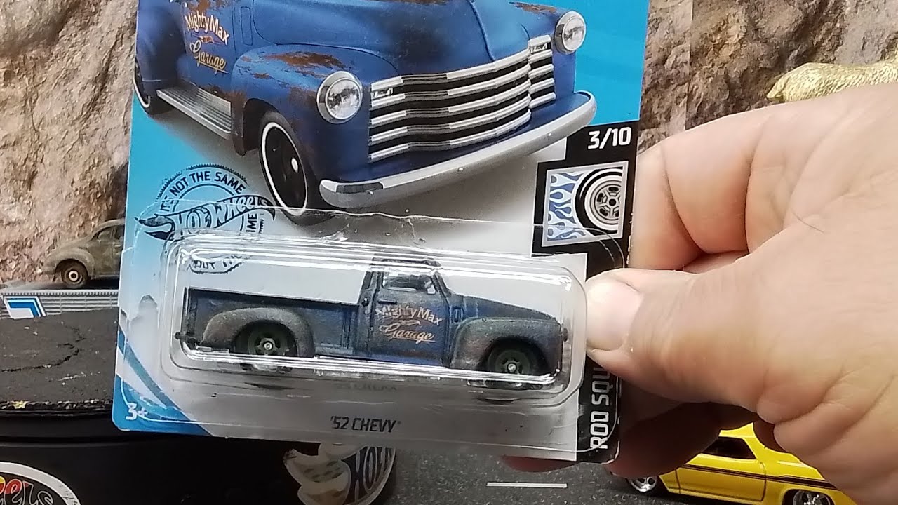TRUCKIN' TUESDAY: FAT FENDER EDITION!!!