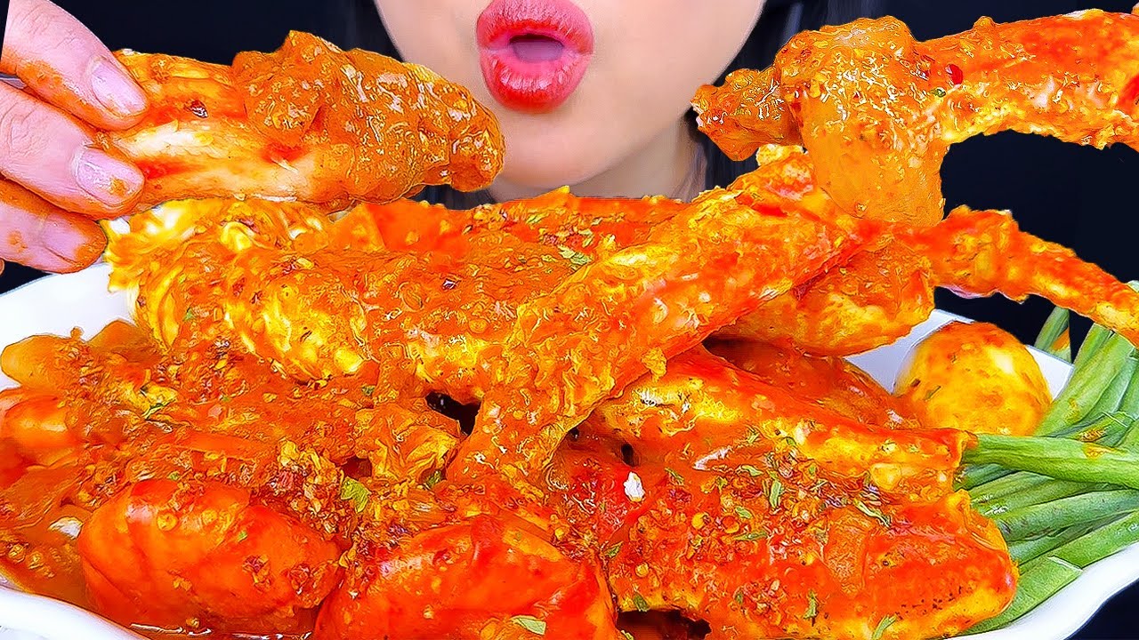Asmr Mukbang | Giant King Crab Seafood Boil 🦀 | Eating Sounds | ASMR Phan