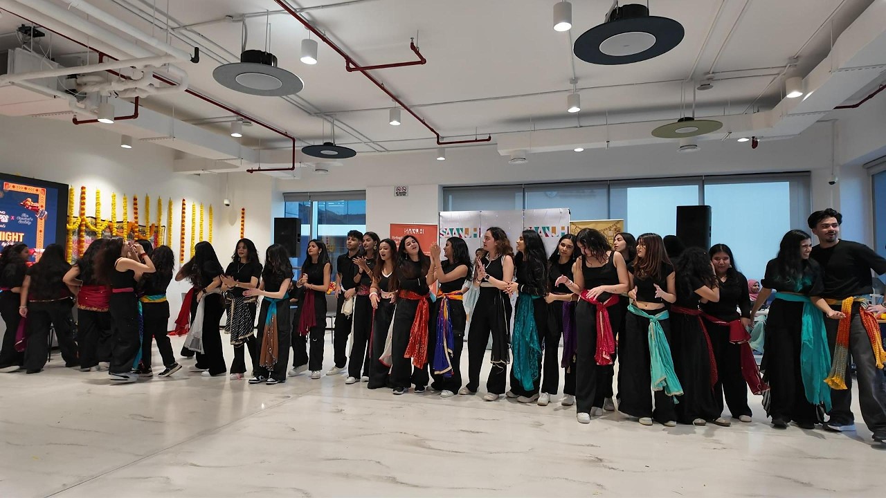 DESI NIGHT PERFORMANCE | UOWD DANCE CLUB