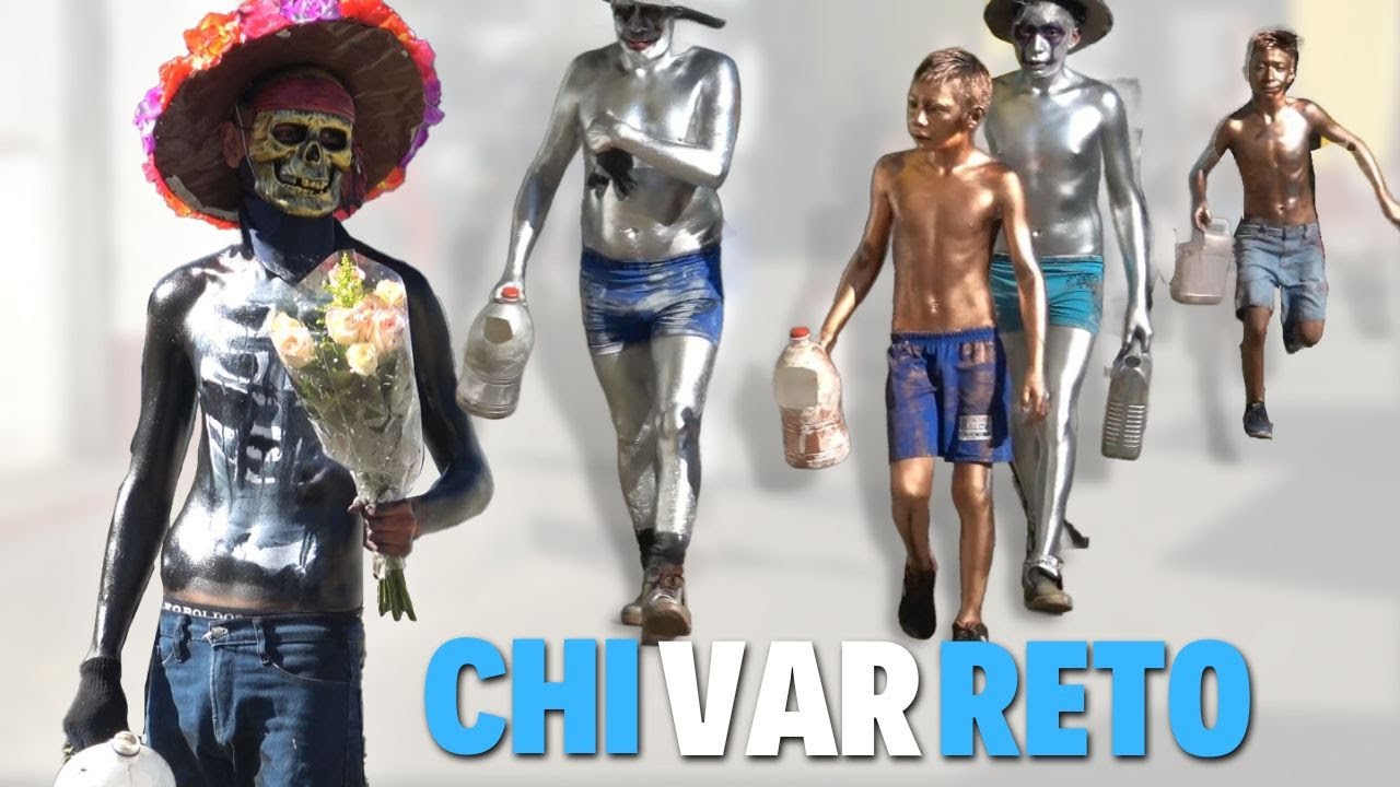 DESNUDOS TE PIDEN DINERO O TE ABRAZAN!!! -  salen en las calles cada año nuevo - GUATE.