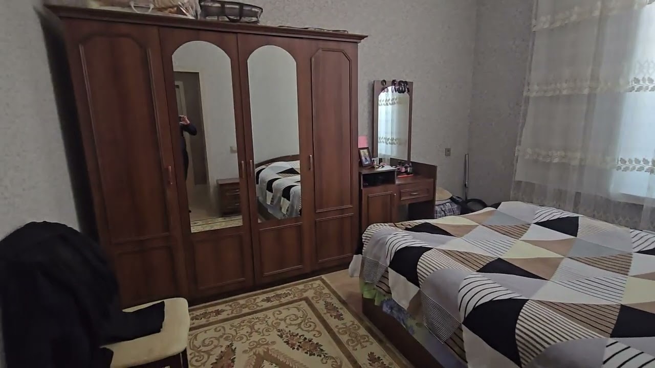 Balakəndə 3 otaqli əşyali Bina evi satilir əlaqə 0503693002 0554693002 vatsap var Tural makler