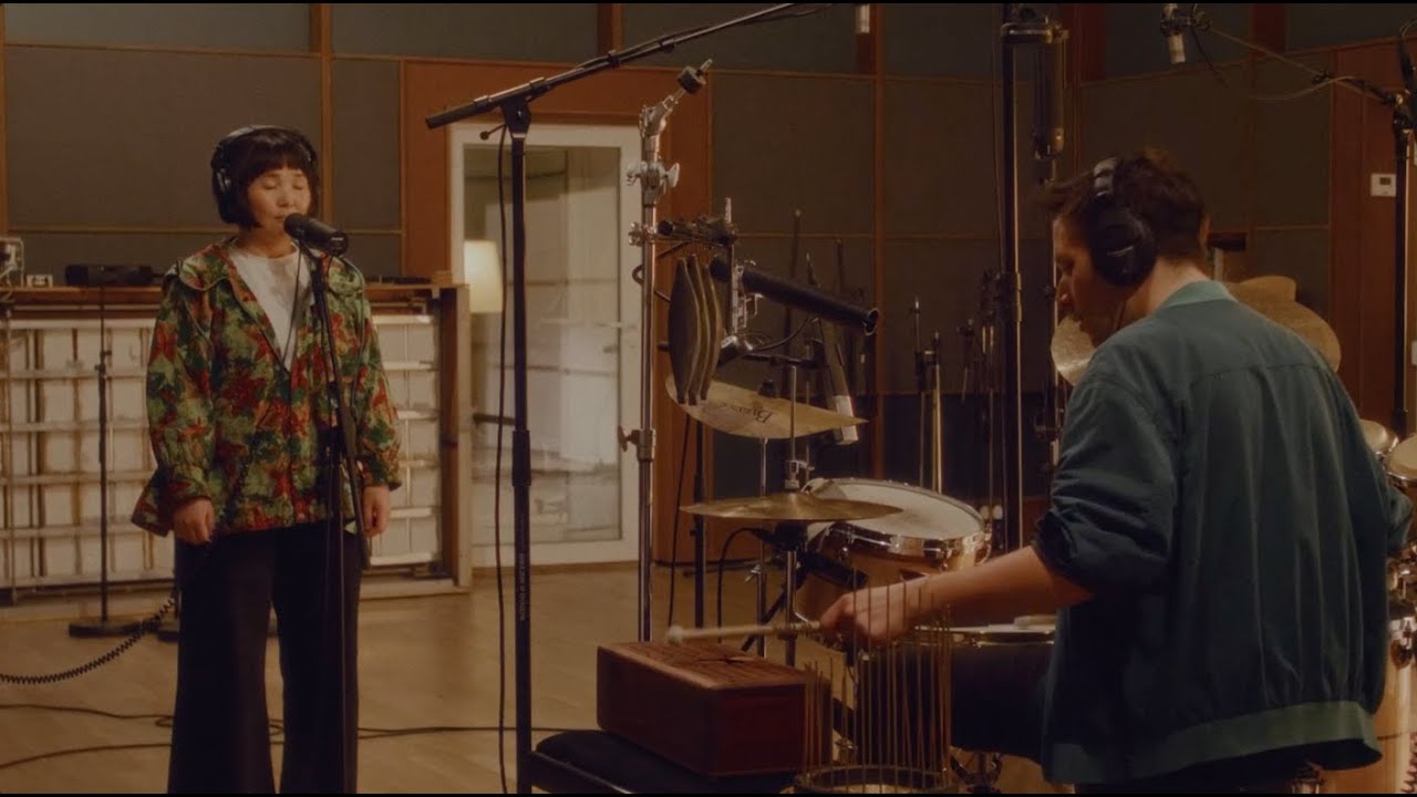 Poeji - joggin' (Live Video) [Squama]