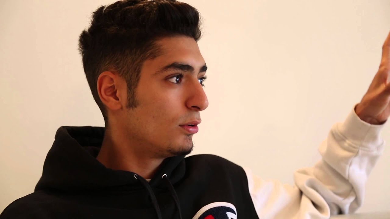 Sneazzy @ Cannes 2014 - Dream Inspire Act by Horyou