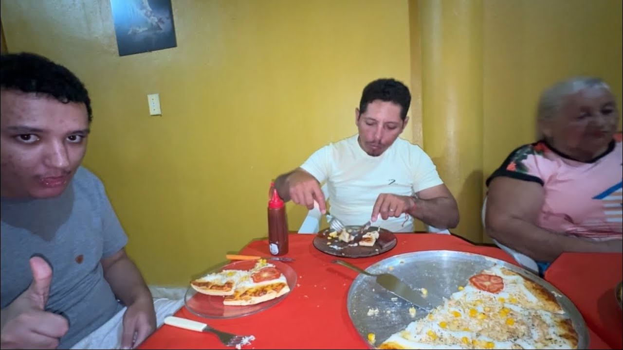 Comemorando a vida do Caio 🥳🥳🥳feliz vida Caio 2.3