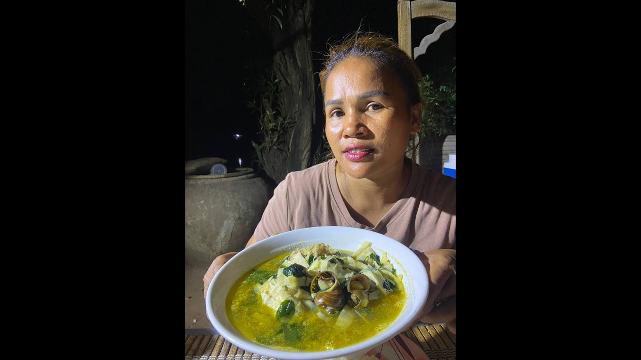 សម្លរទំពាំងខ្យង