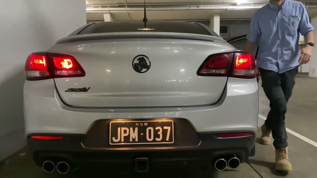 How To Change Tail Light Globe VF Commodore