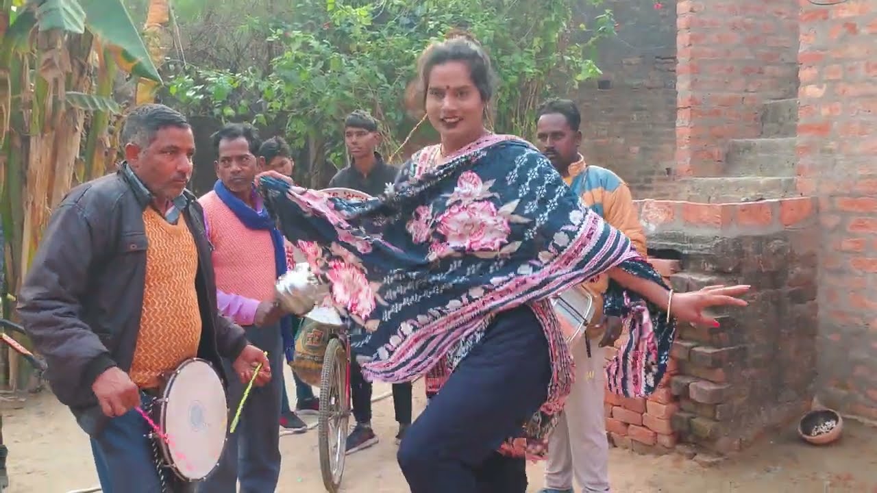 विक्रम डांसर का बैंड बाजा मे डांस वीडियो दुल्लापुर सेनपुर चौराहा अम्बेडकर नगर बुकिंग केलिए9170437041
