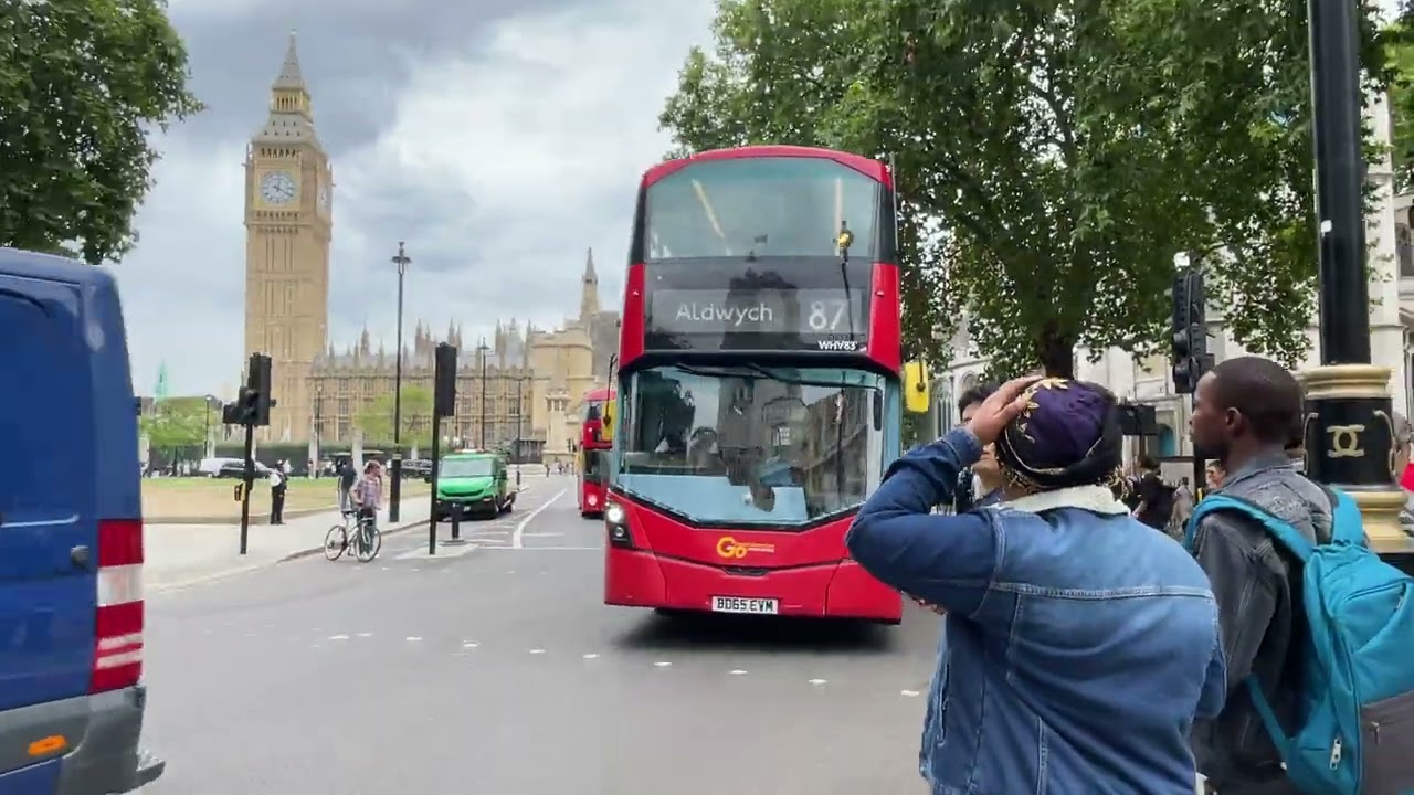 Go Ahead London (London General) Volvo B5LH Wrightbus Eclipse Gemini 3 WHV83 (BD65EVM) on Route 87