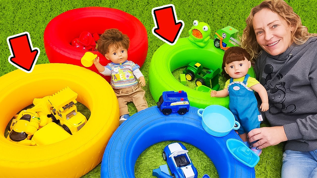 Nicole und Baby Born. Puppen Video f&uuml;r Kinder. Spielzeuge nach Farben sortieren. Baby Puppen