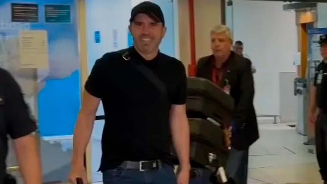 ASÍ LLEGÓ CHACHO COUDET A LA ARGENTINA Y DESDE AHORA SE PONE AL FRENTE DE RIVER COMO SU NUEVO DT