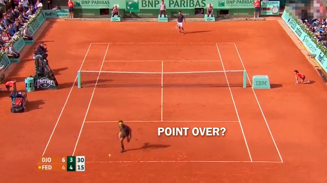 Толпа решила, что очко уже выиграно, но Федерер этого не сделал