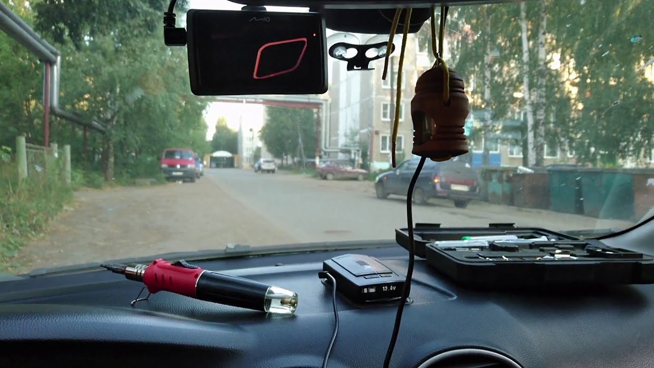 Подключение видеорегистратора (антирадара) с грамотным скрытием проводов. Форд фокус 2.