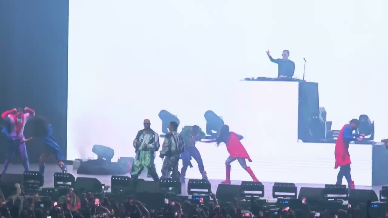 Un poco loca Jowell y Randy 3D EN VIVO- Movistar arena chile 21-12-2025