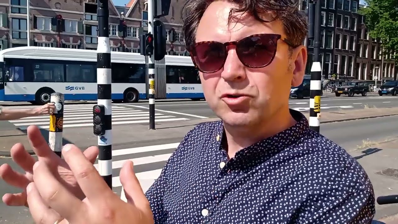 Verkeerschaos Pr. Hendrikkade /IJ-tunnel, gesprek met R. Rustema van autoluw.nu (1/3 10min)