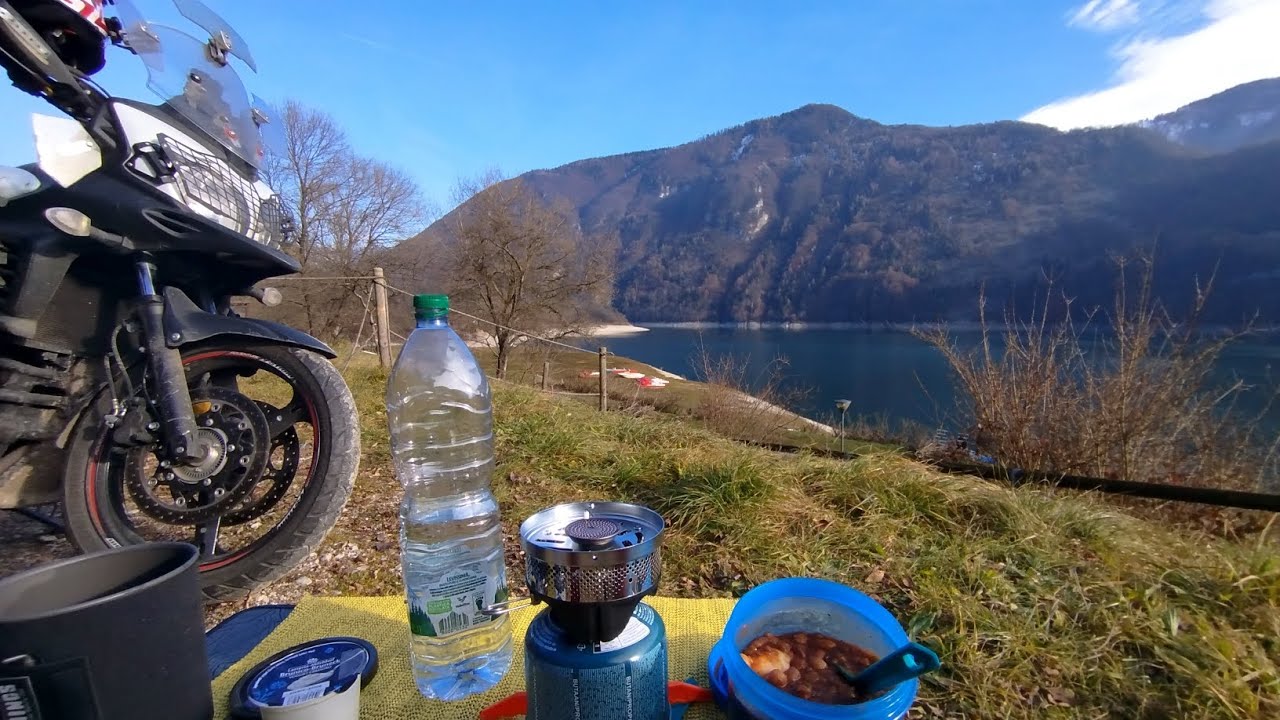 Campeggiare in moto d'inverno (fai da te)