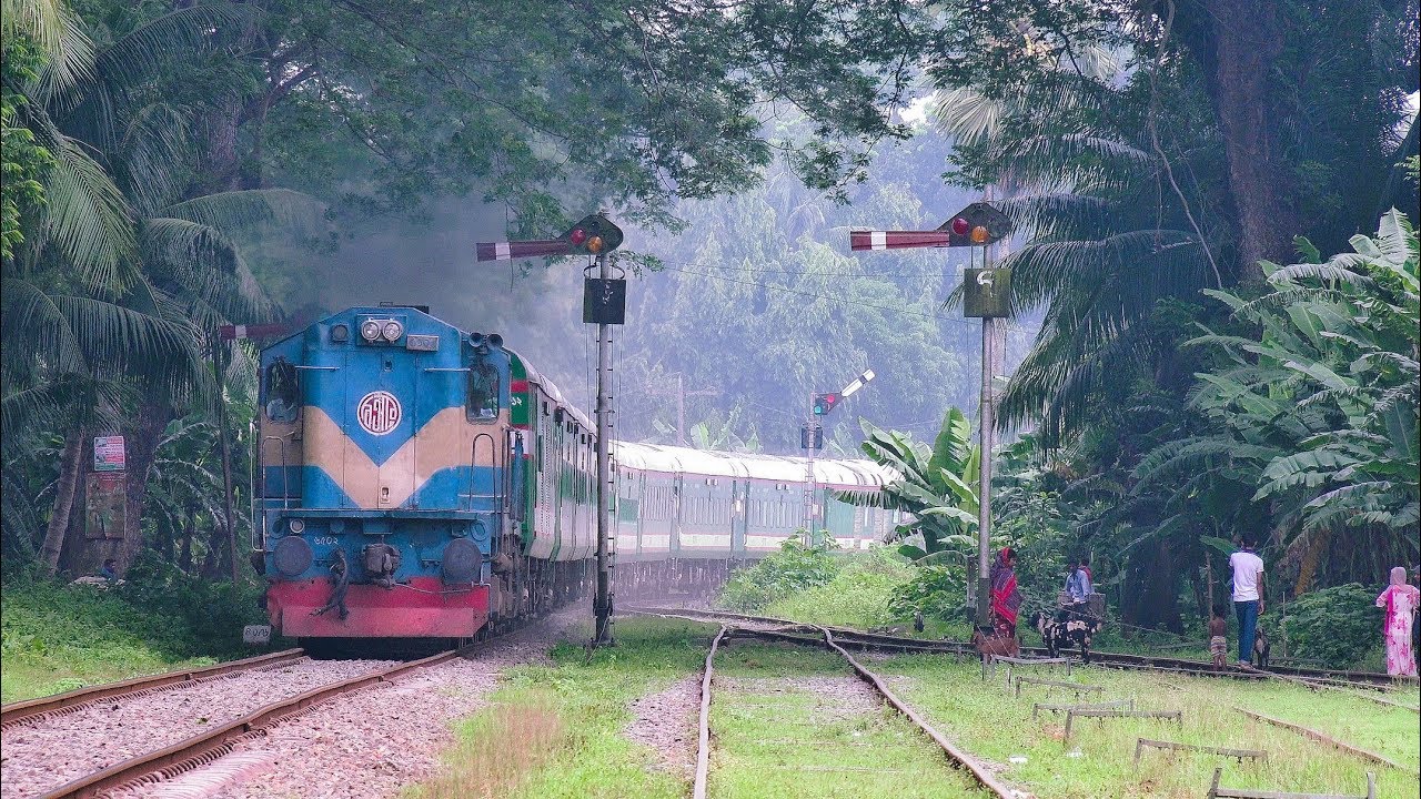 ALCO 6502 WDM 3A Loco in Action with Chittra Express Train at Singia Railway Station