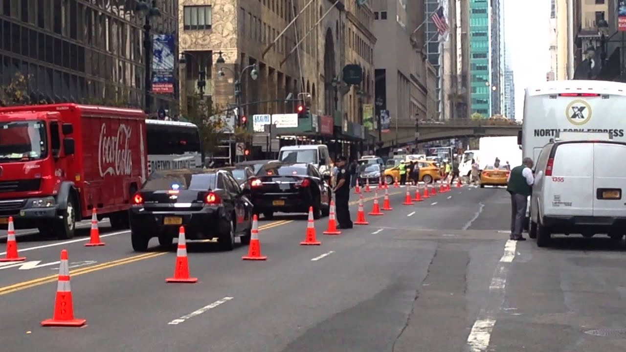 2 NYPD UNMARKED UNDERCOVER CRUISERS RESPONDING MODIFIED ON E. 42ND ST. IN MIDTOWN, MANHATTAN, NYC.
