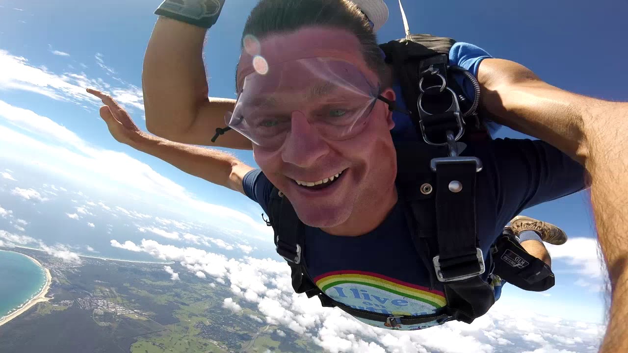 Tandem Sky Dive Byron Bay
