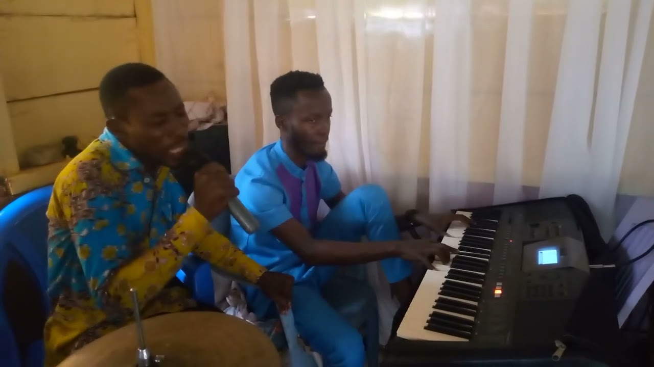 Adom Nyhria