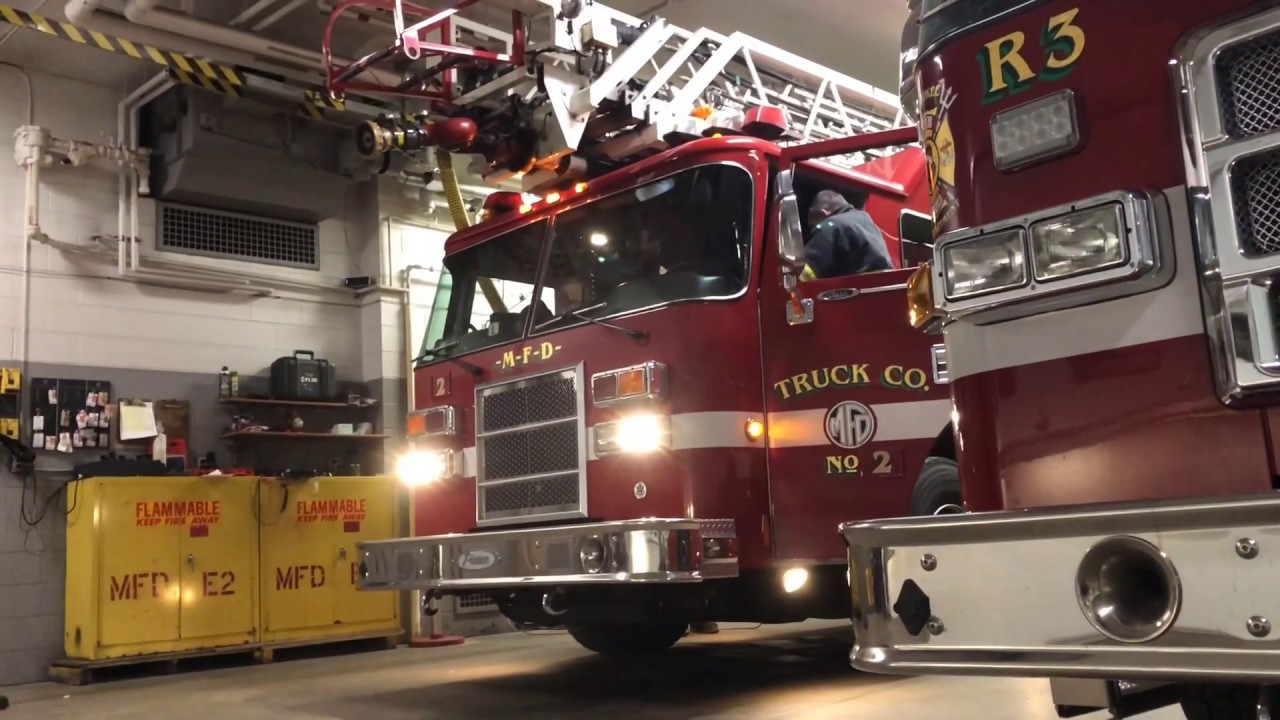 Milwaukee Fire - Truck 2 Responding - 3-29-19