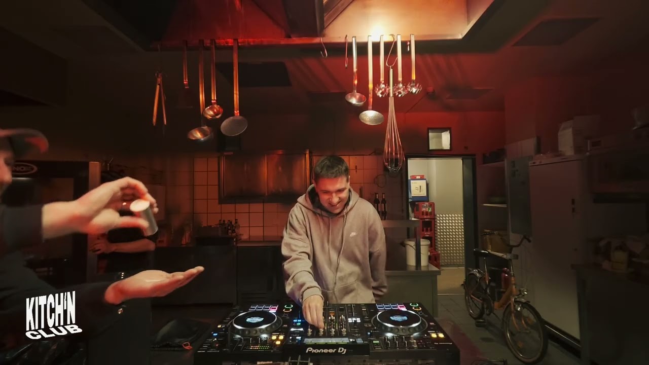 Latin Tech House | Groovy DJ Set by YOOLIX @ KITCH‘N CLUB