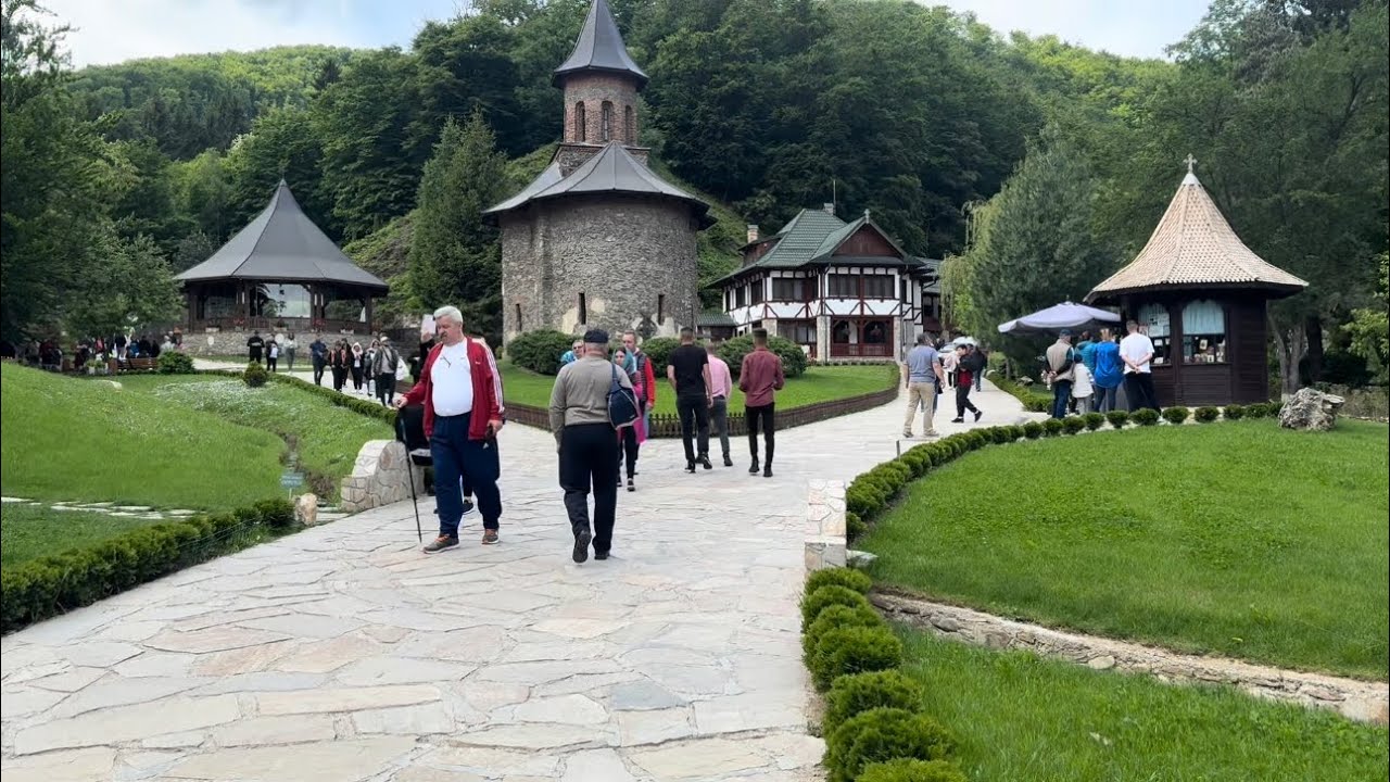 Am fost la mănăstirea Prislop cu familia ❤️❤️❤️
