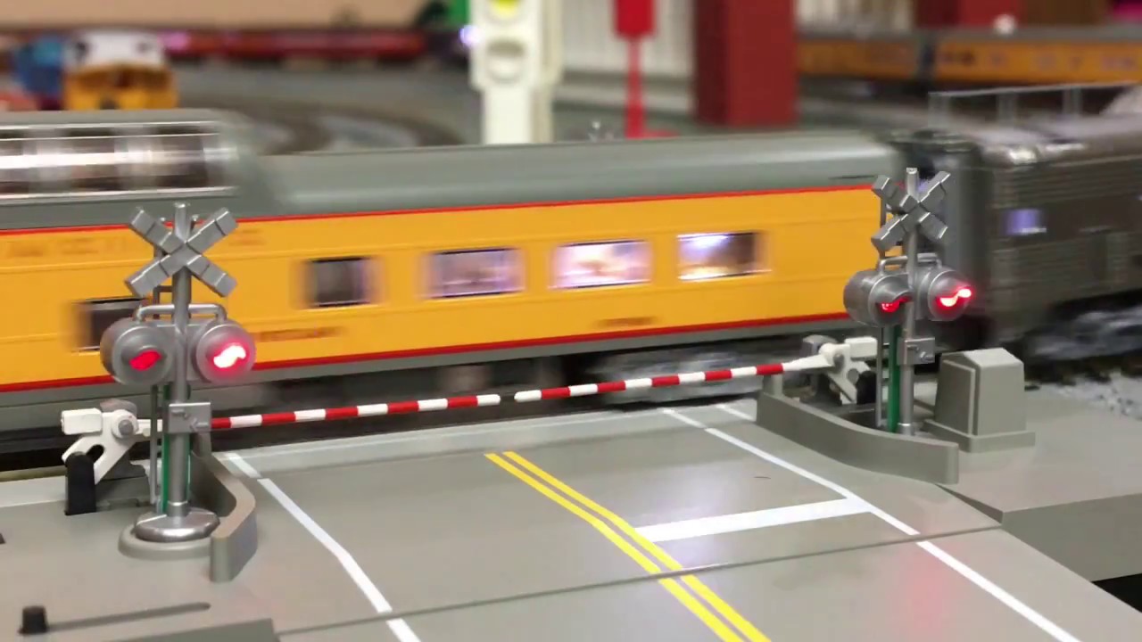 Kato N Scale Automatic Crossing Gate