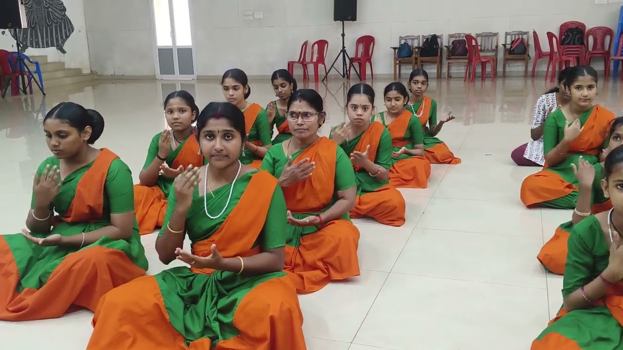 താളം പിടിക്കുന്നു എൻ്റെ മക്കൾ സ്