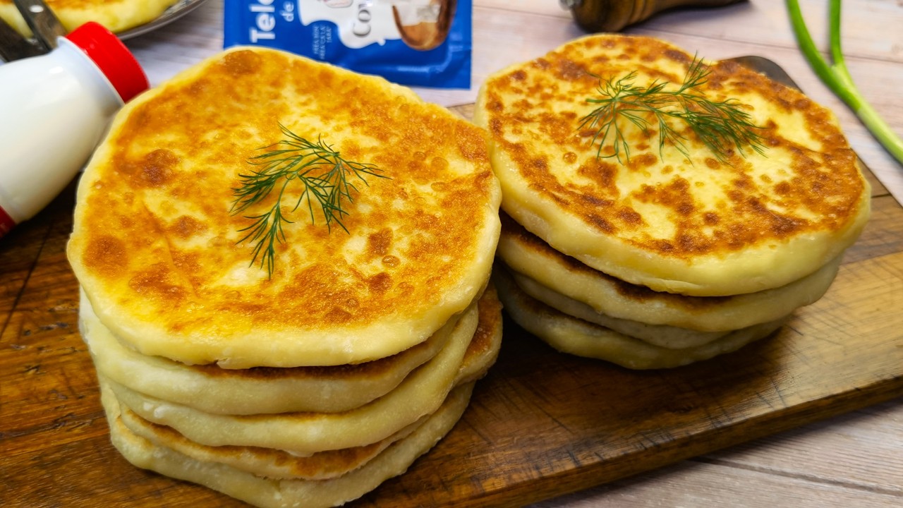 Placinte cu branza la tigaie, din aluat moale si gustos, fara drojdie sau praf de copt!
