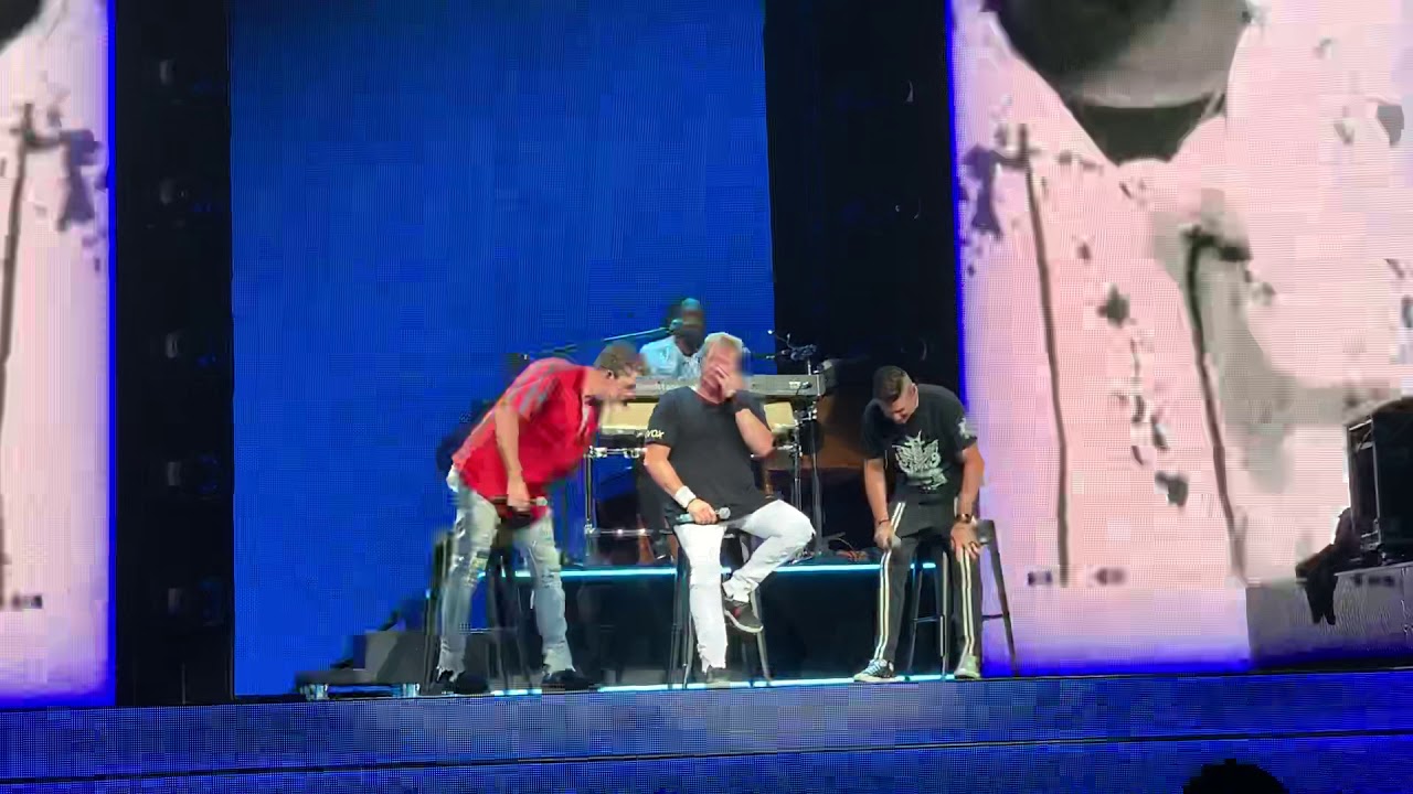 Bless the Broken Road - Rascal Flatts  - Live at PNC Music Pavilion (Summer playlist Tour)