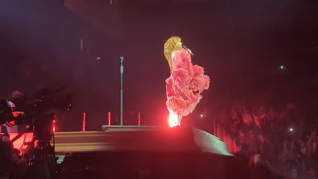 My Love - Florence + the Machine (Live @ o2 Arena, London - 18/11/22)