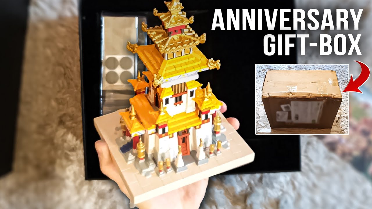 Anniversary Exclusive Box: unboxing