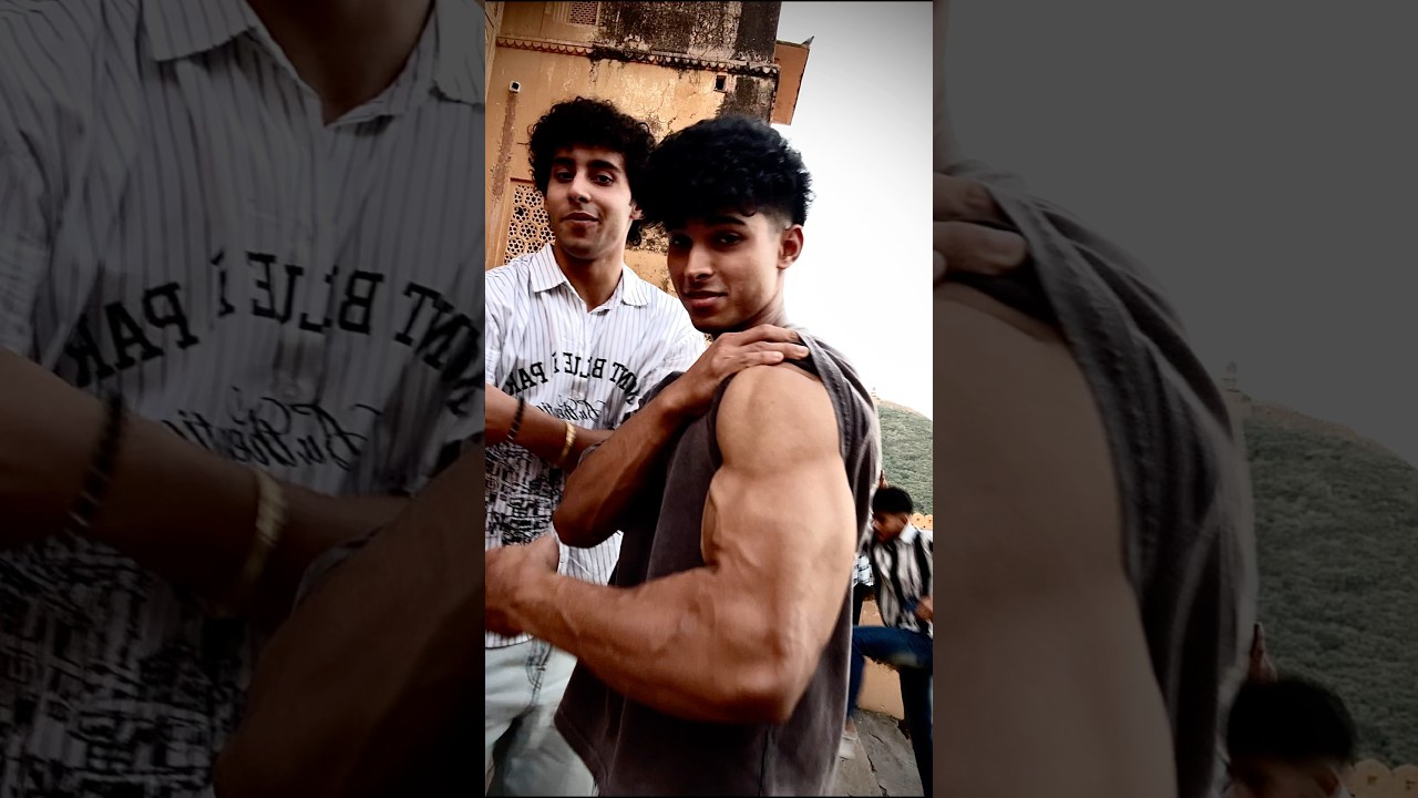 Small arms😱💔 #gym #gymmotivation #fitness #biceps #bodybuilding  #motivation #shorts