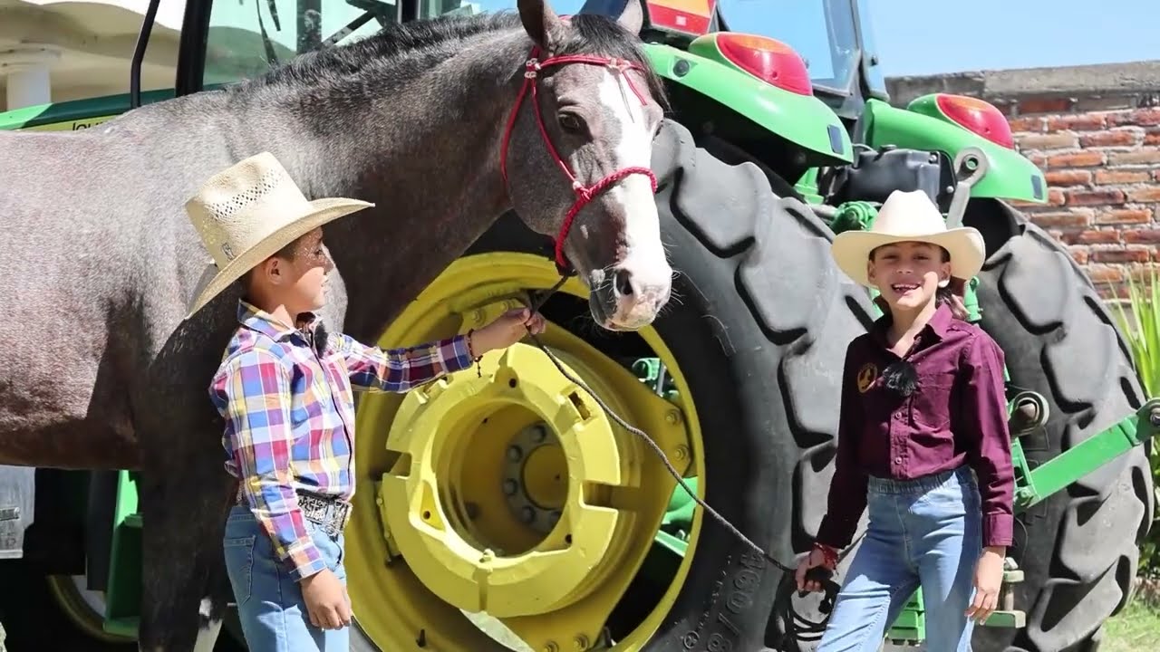 Renata Esparza Sociedad Ecuestre kids vistando en su primer programa a Francisco Javier el potri