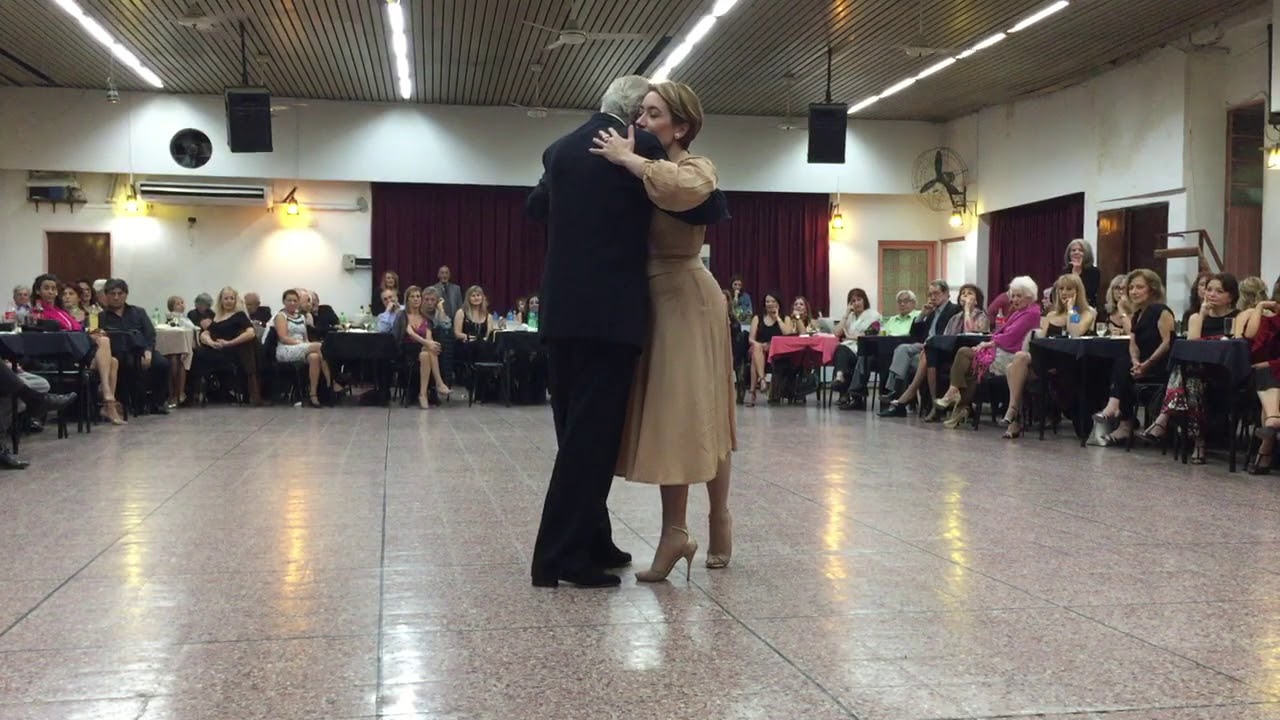 EL CHINO PERICO Y PAOLA TACCHETTI. 