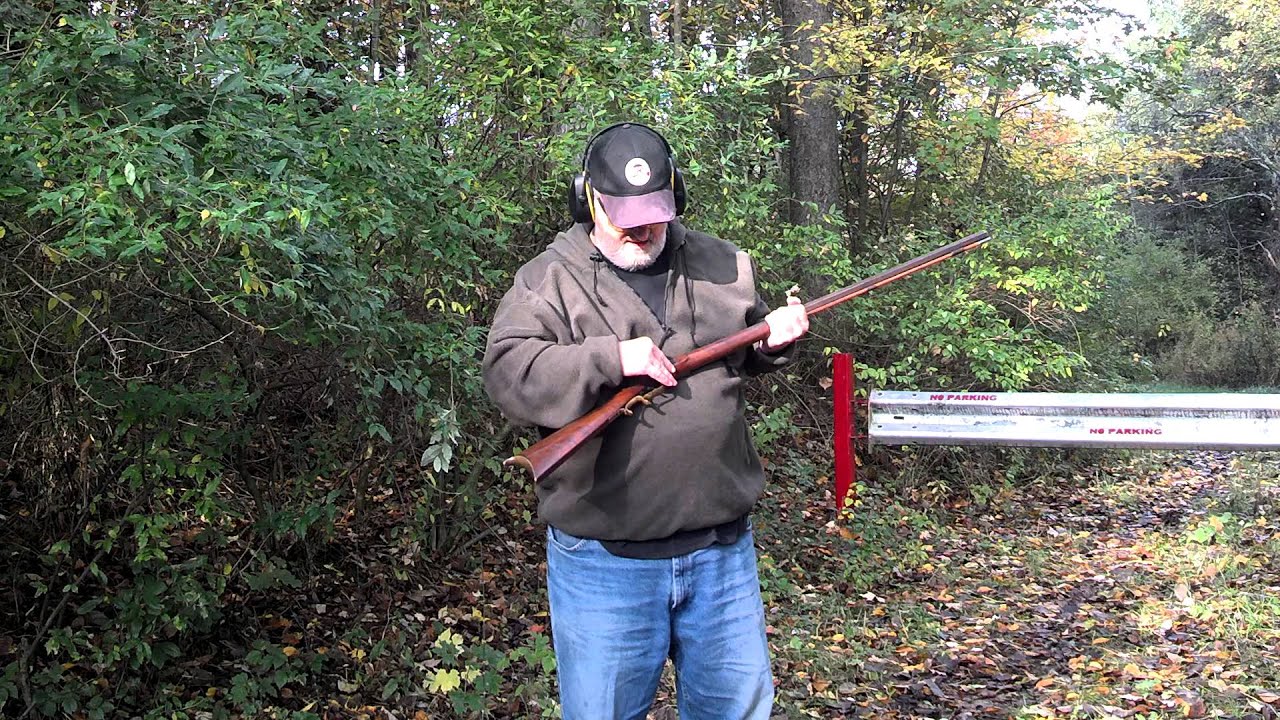 Shooting  36 cal  black powder G  Smith rifle