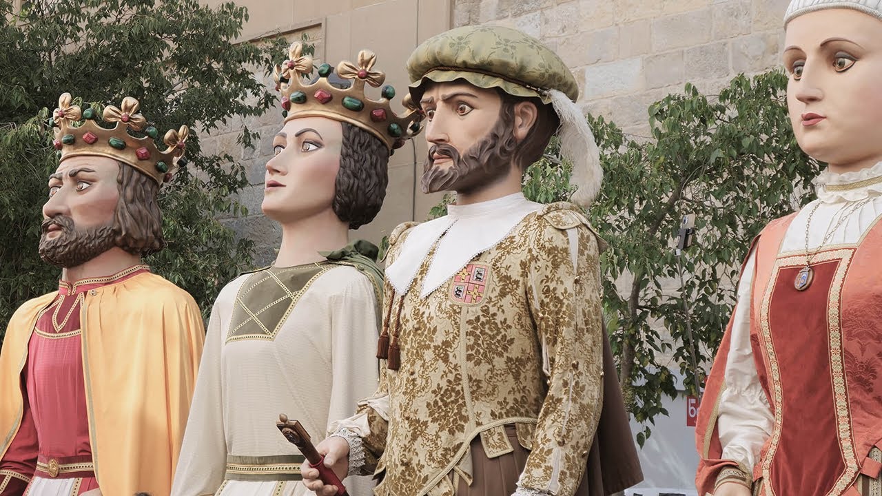 Comparsas de Gigantes y Kilikis de VILLAVA/ATARRABIA