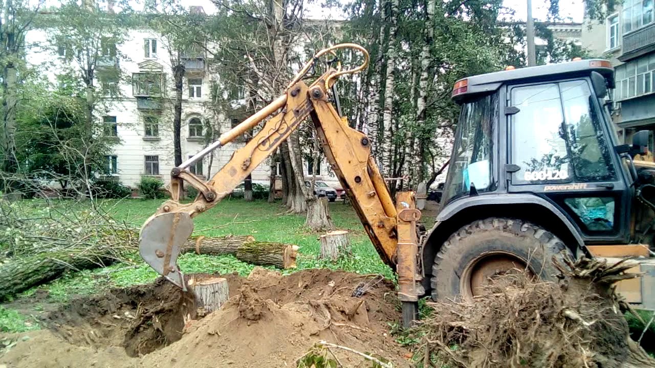 Корчевка пня экскаватором - погрузчиком. От и до.