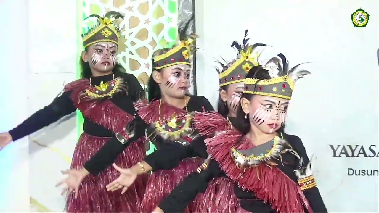#5 TARI DAYAK PAPUA