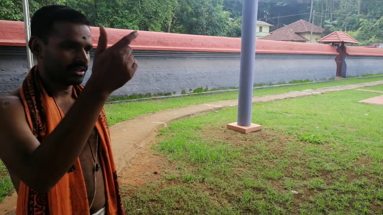 കാളി ക്ഷേത്രത്തിലെ ബലിക്കല്ലുകൾ (Balikkal of a Kali temple) ph 9526040391