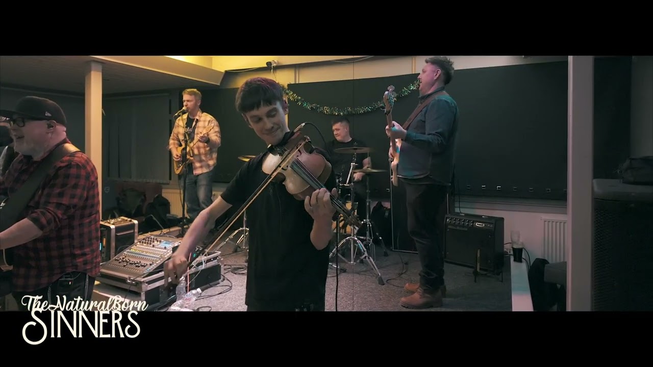 Bad Moon Rising LIVE - Natural Born Sinners