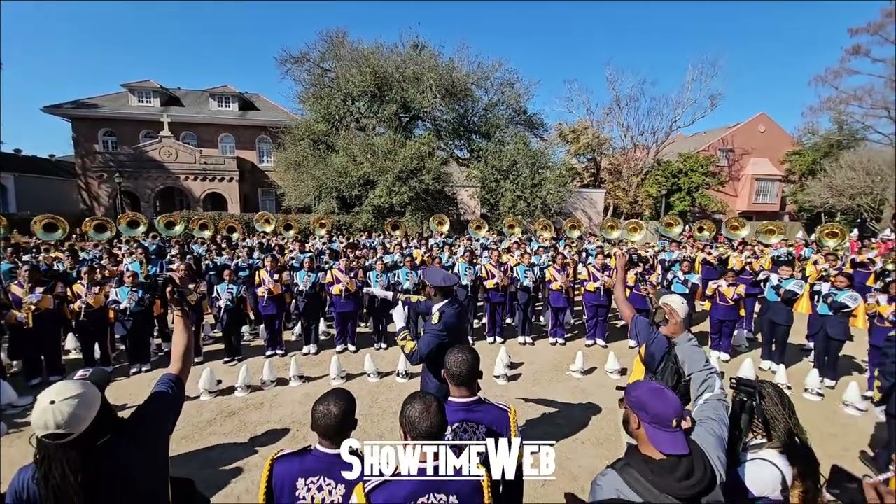 Femme Fatale Pre Parade Battles