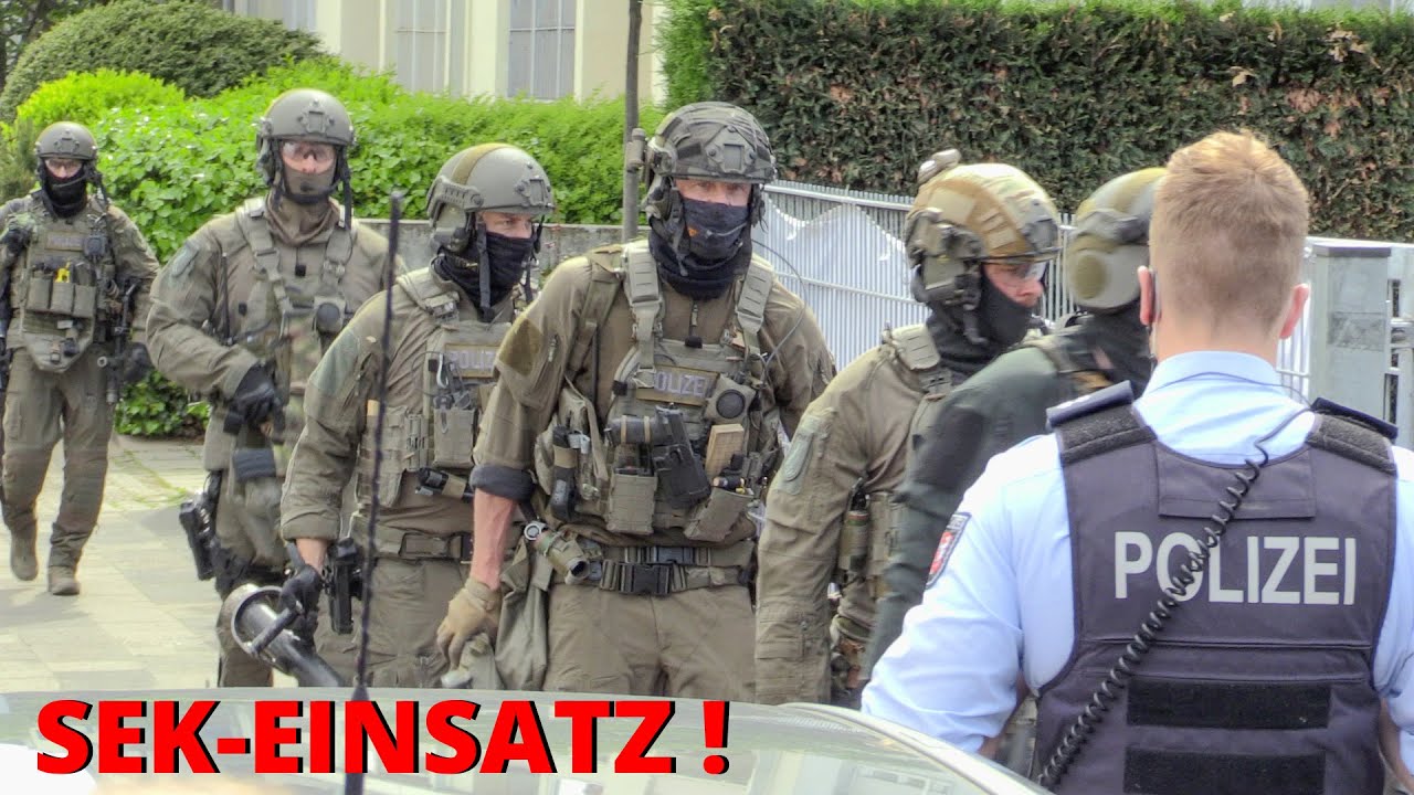 [SEK-EINSATZ IN DÜSSELDORF] - Taser bei Zugriff eingesetzt | Großeinsatz der Polizei -