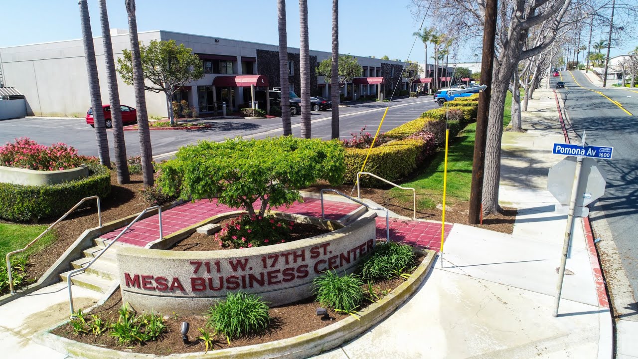 711 W. 17th Street, Costa Mesa, CA