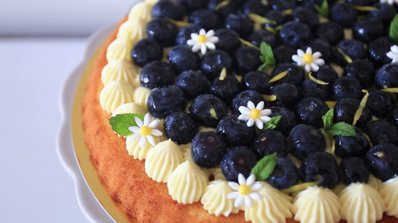 Blueberry Biscuits Cake / Heidelbeer Biskuitkuchen / Biskuitboden / Obst Torte / Nattharinkitchen