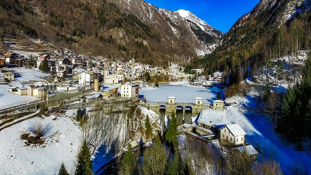 La bianca Carona, perla delle Alpi Orobie