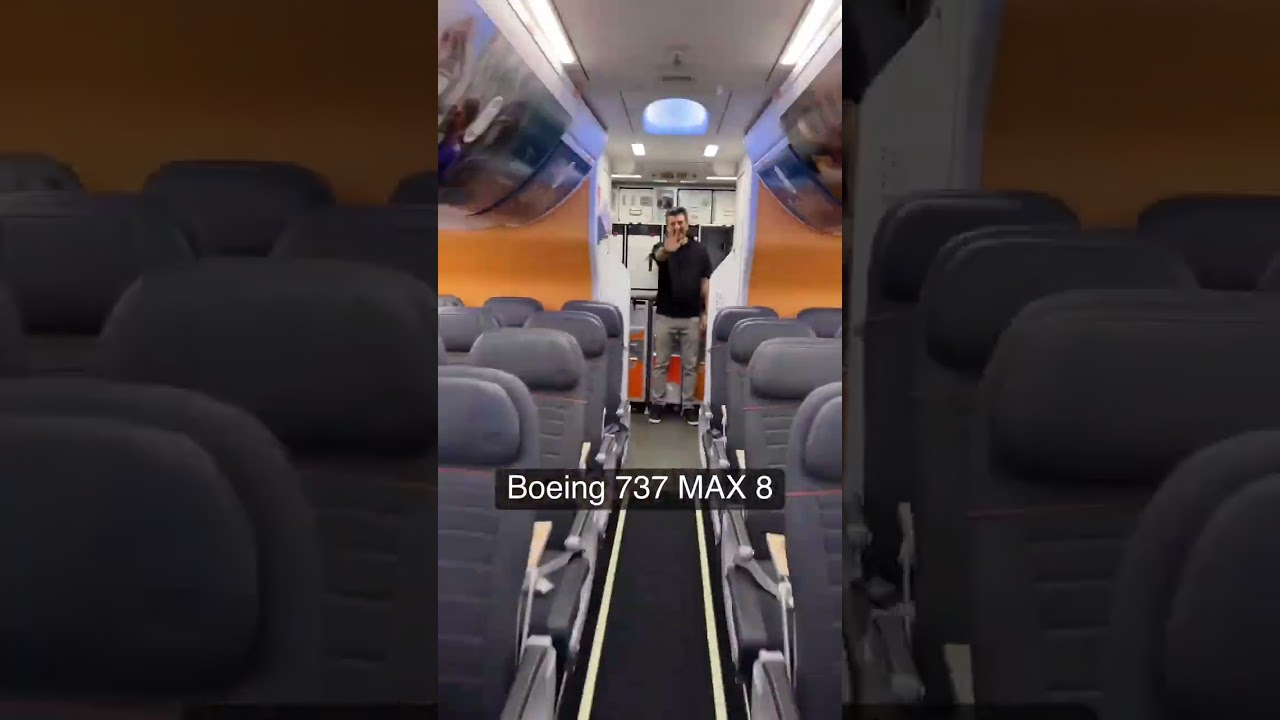 Boeing 737 MAX 8